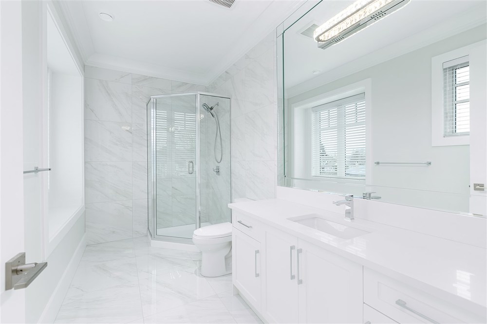 4945 Peterson Drive, Richmond, BC 9