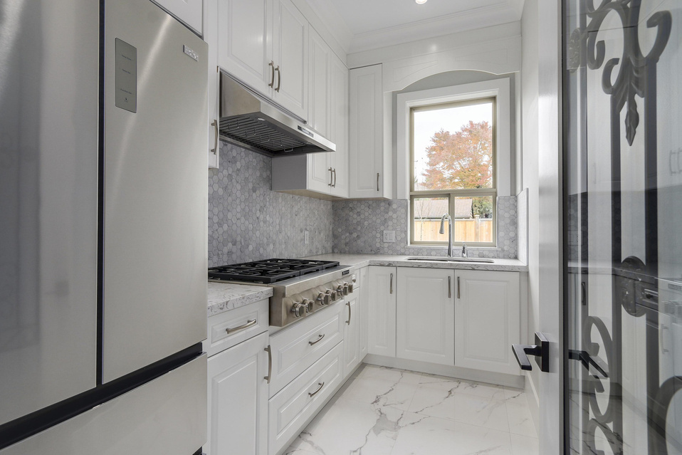 8051 Rosewell Avenue, Richmond, BC 17