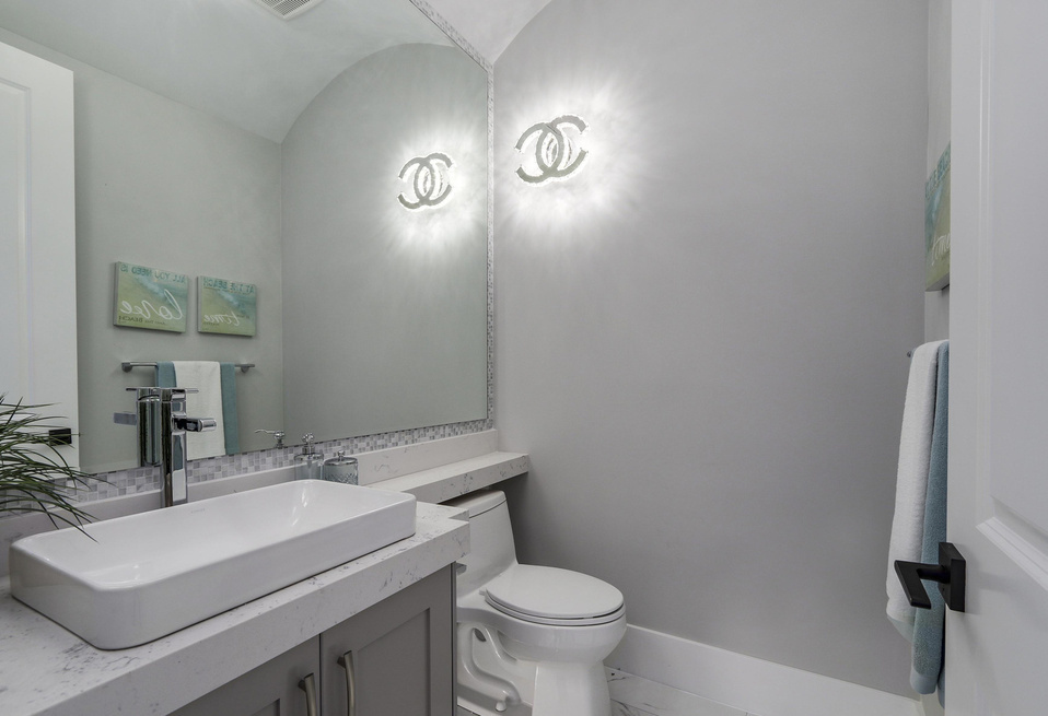 8051 Rosewell Avenue, Richmond, BC 13