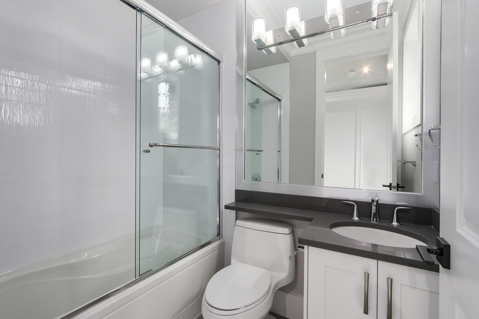 8051 Rosewell Avenue, Richmond, BC 6