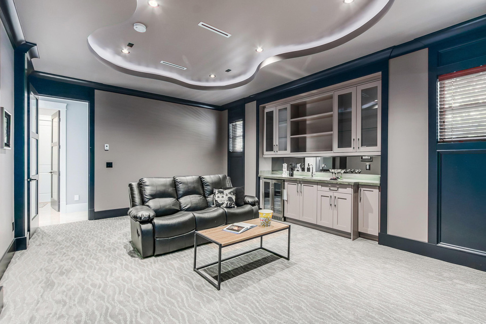 8100 Elsmore Road, Richmond, BC 9