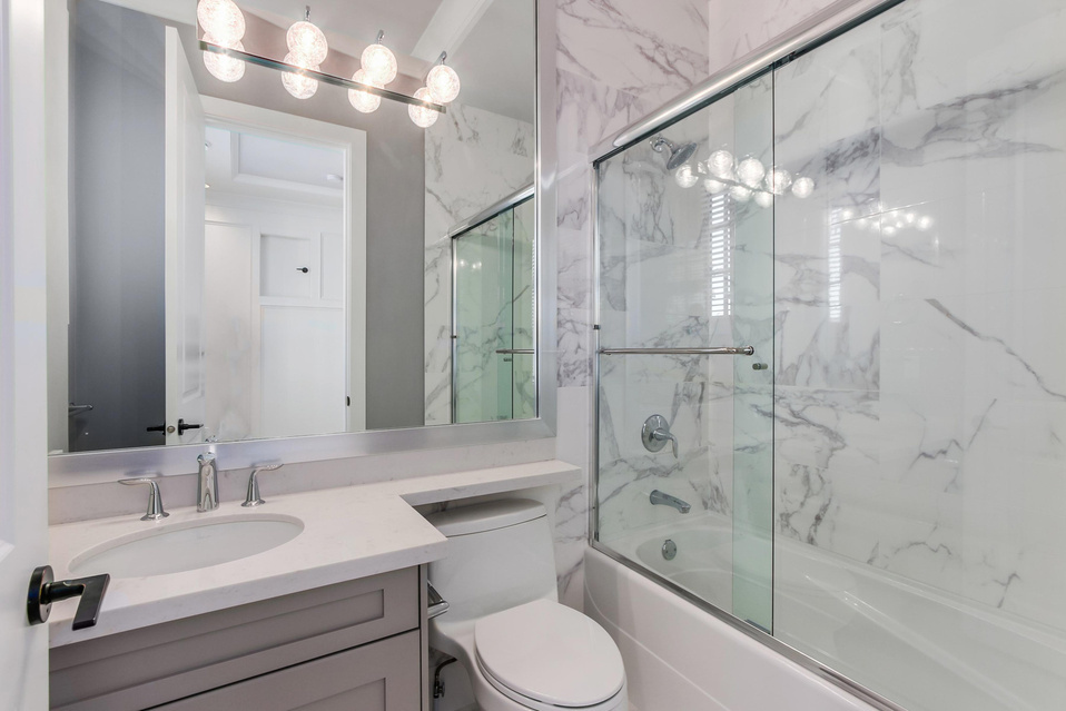 8100 Elsmore Road, Richmond, BC 3