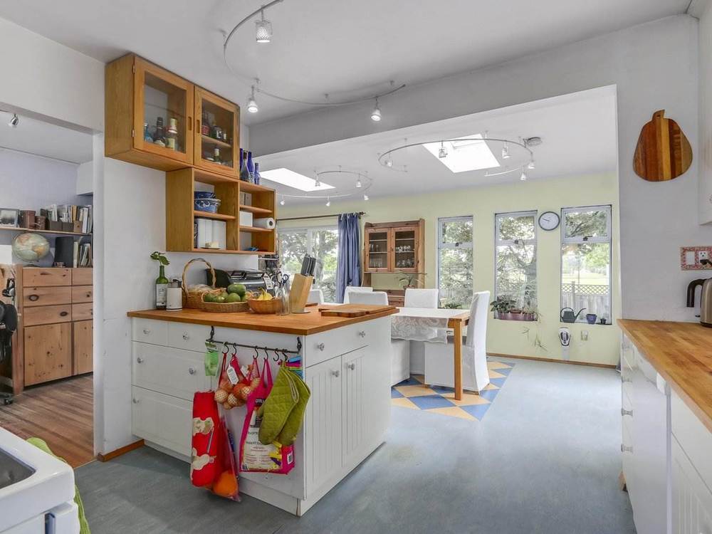 8540 Elsmore Road, Richmond, BC 10