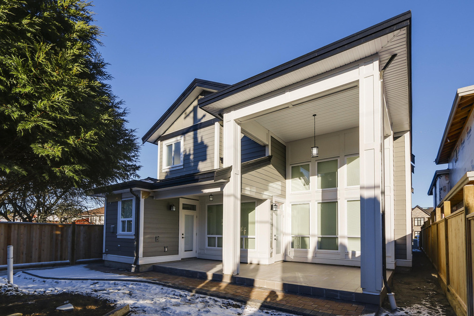 8760 Rosemary Avenue, Richmond, BC 2