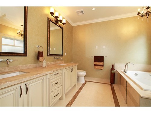 3911 ROYALMORE Ave, Richmond, BC 5