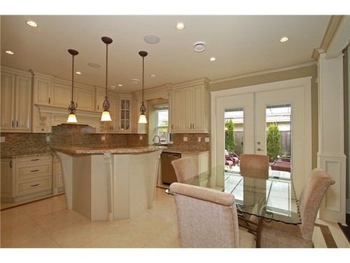 3911 ROYALMORE Ave, Richmond, BC 13