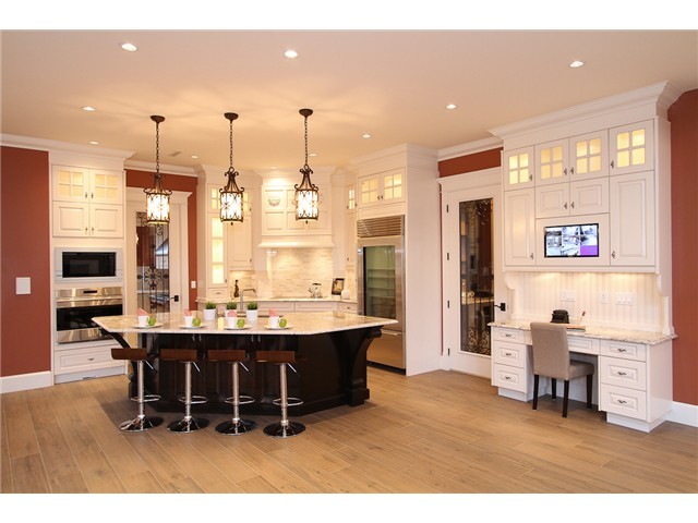 4539 Granville Ave, Richmond, BC 12
