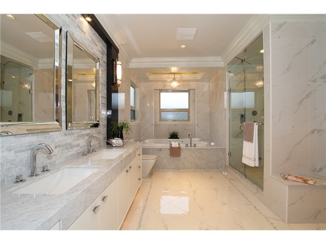 4539 Granville Ave, Richmond, BC 6