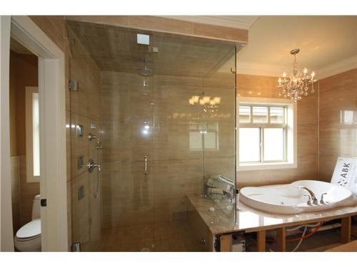 4611 GRANVILLE Ave, Richmond, BC 2