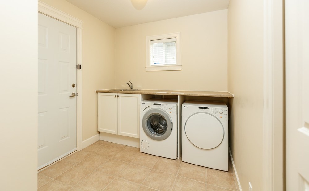 6260 Semlin Court, Richmond, BC 3