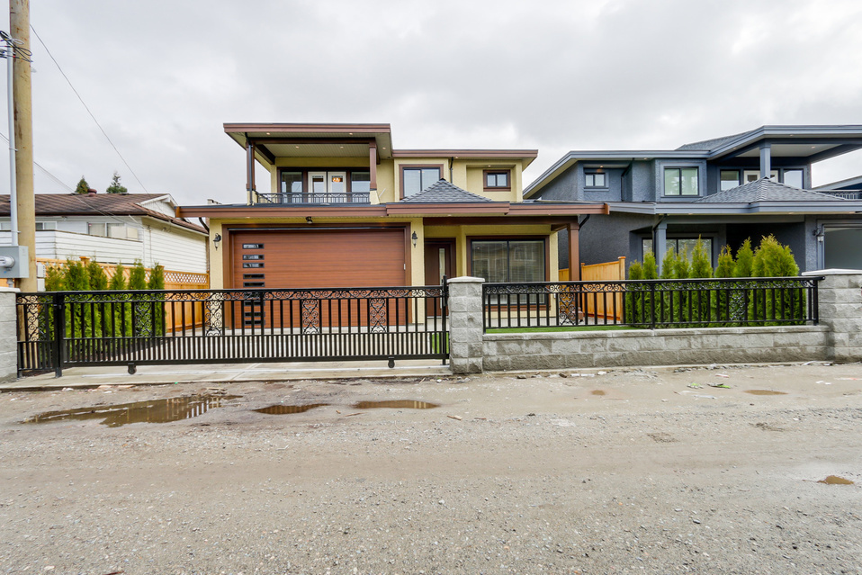 8131 No. 3 Road, Richmond, BC 2