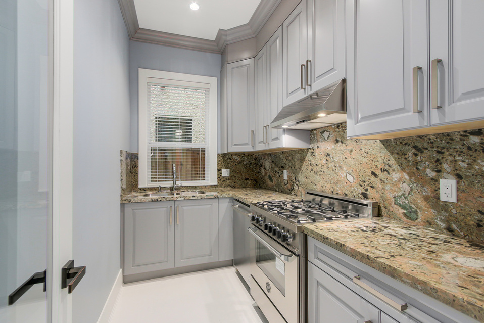8135 No. 3 Road, Richmond, BC 11