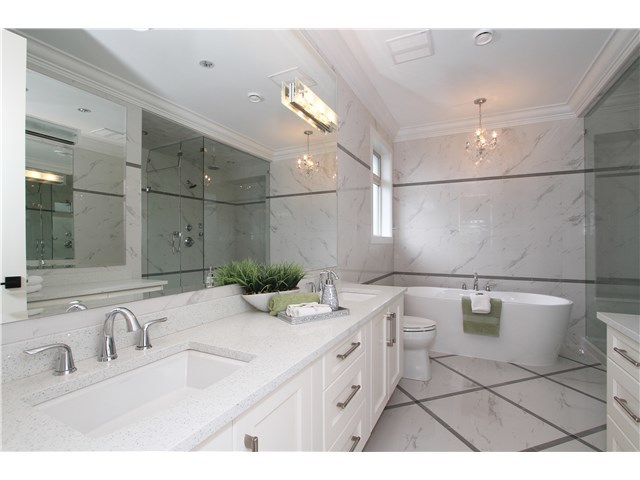 8271 Elsmore Road, Richmond, BC 5