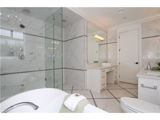 8271 Elsmore Road, Richmond, BC 4