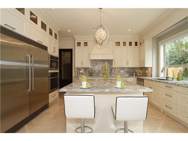 8271 Elsmore Road, Richmond, BC 15