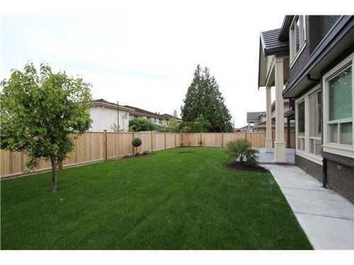 8828 MOORE Road, Richmond, B 2