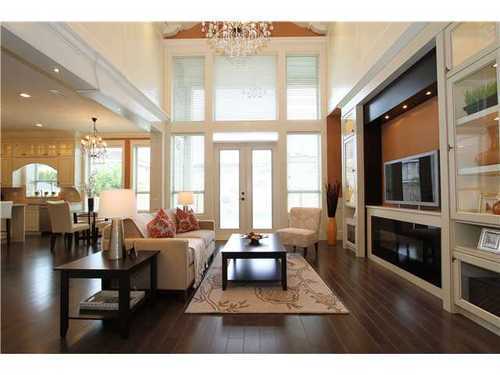 8828 MOORE Road, Richmond, B 6