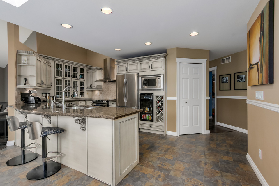 9588 Capstan Way, 'The Oaks", Richmond, BC 13