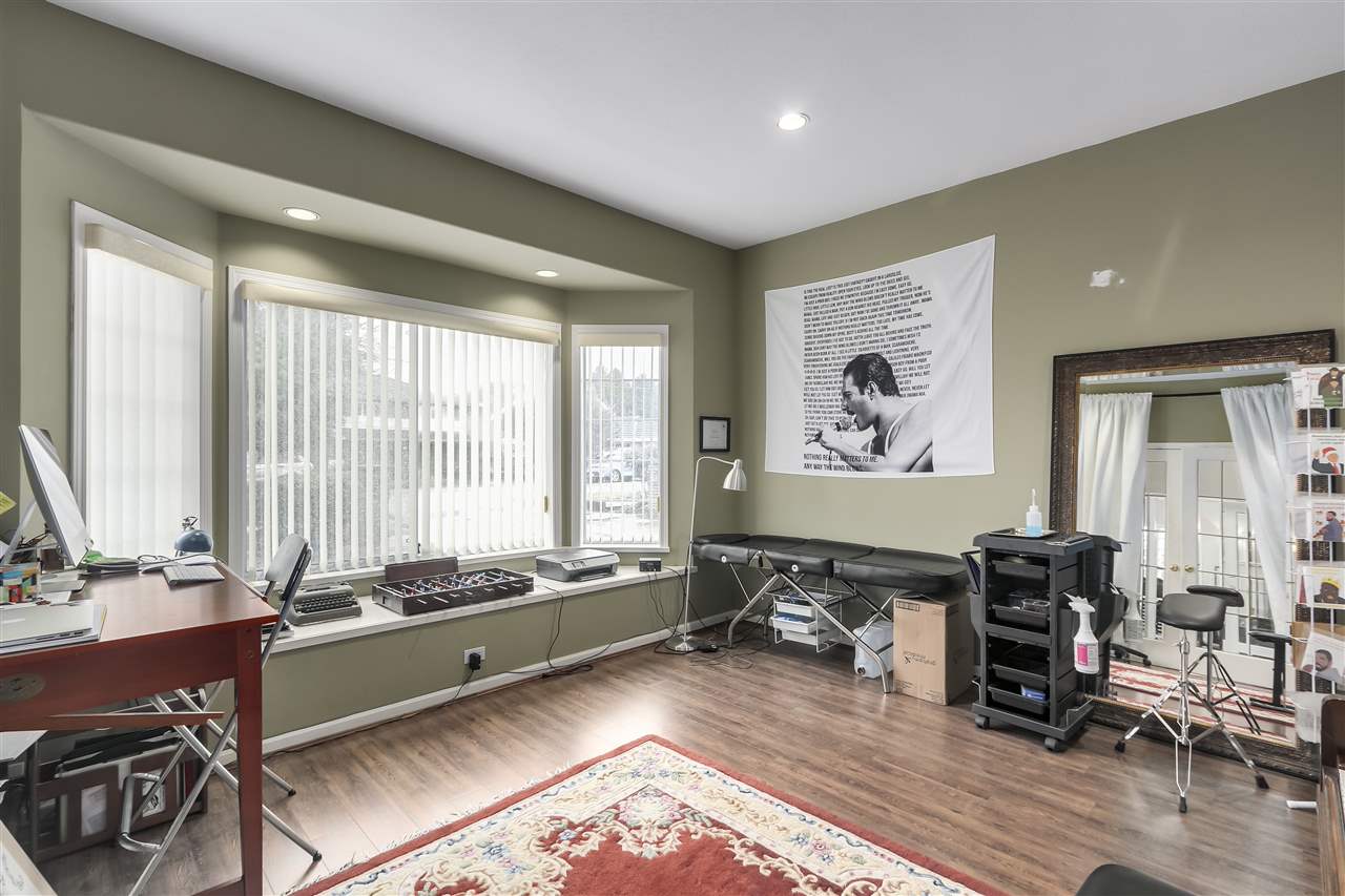 5691 Cathay Road, Richmond 10