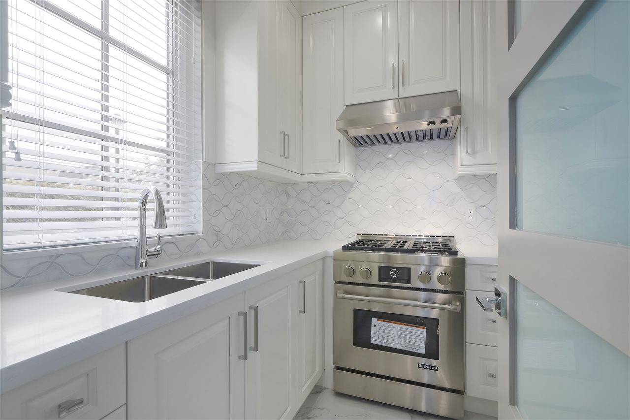 7451 Bridge Street, Richmond 10