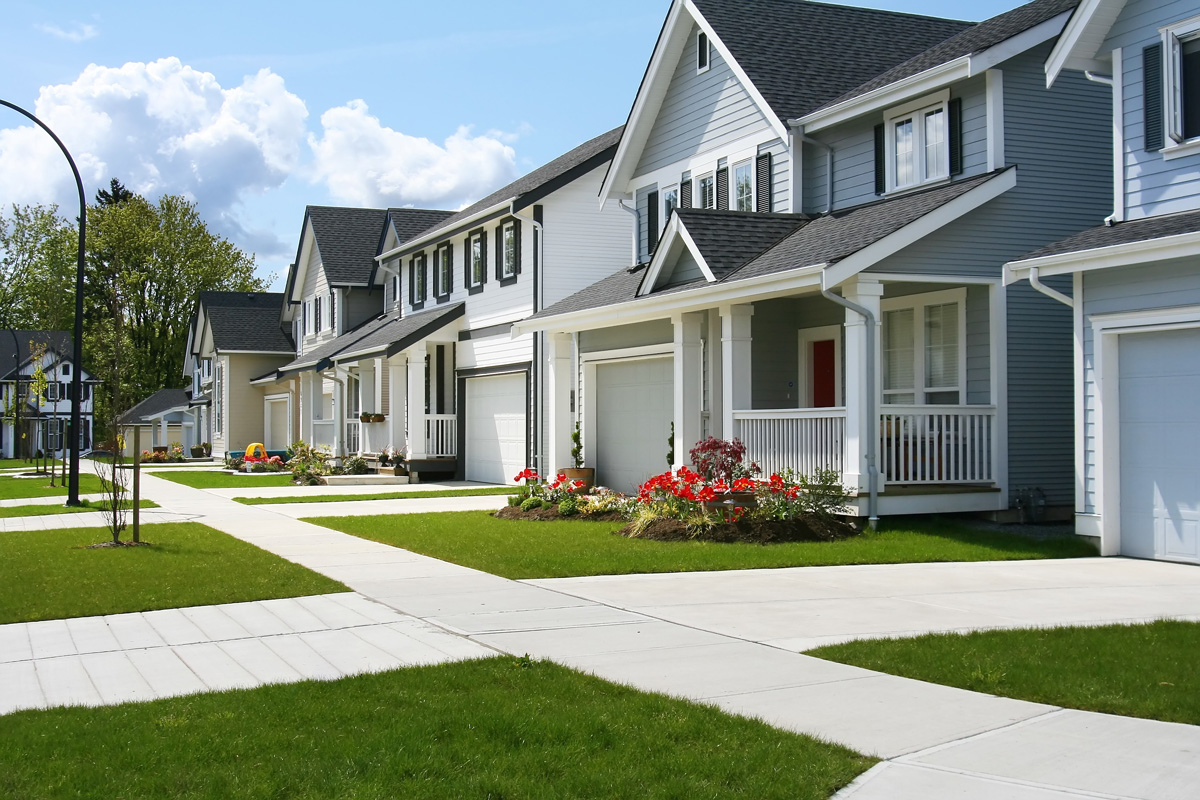 
					HOUSES For Sale