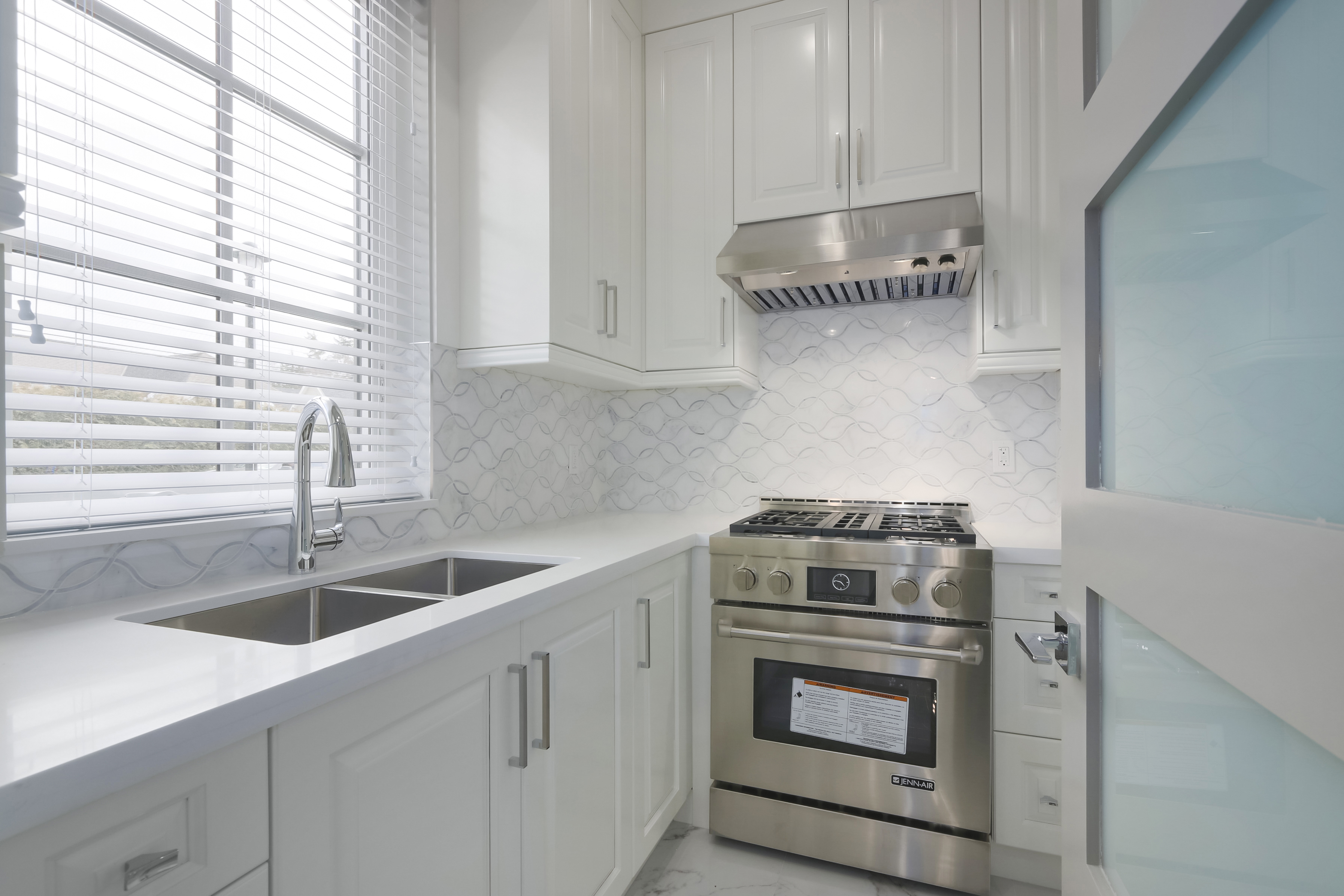 7528 ARMSTRONG STREET RICHMOND BC 8