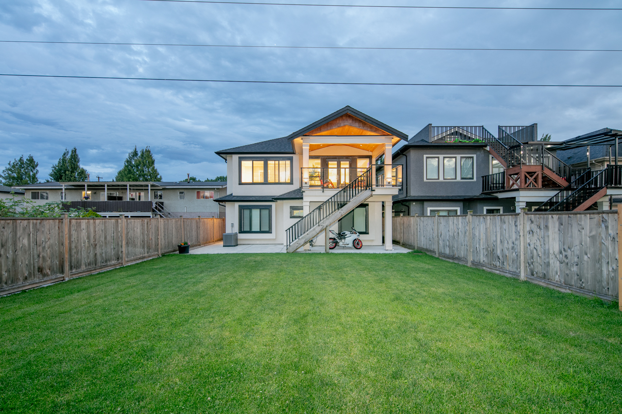 10297 BIRD ROAD 27