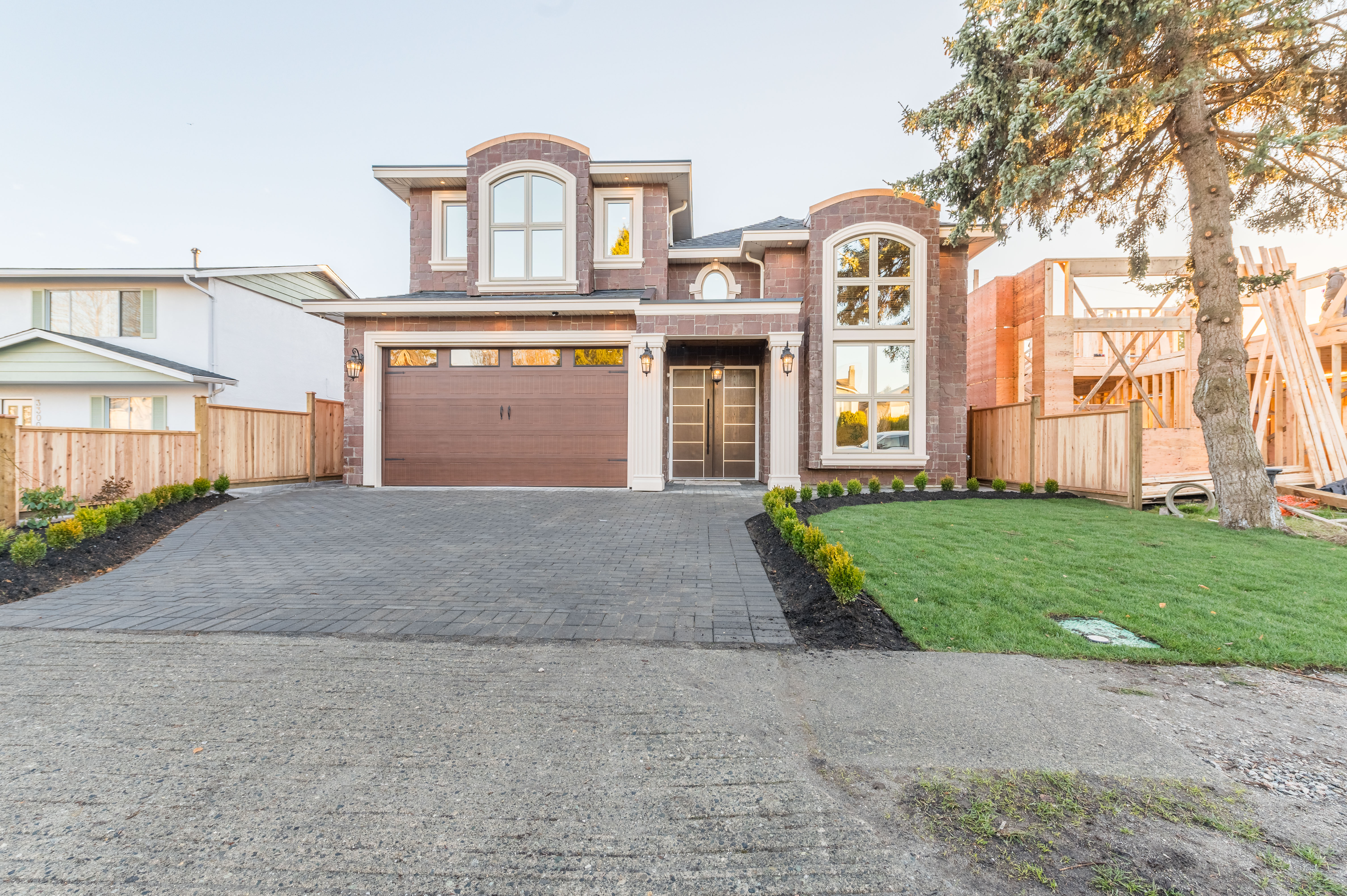 3280 BLUNDELL ROAD 2