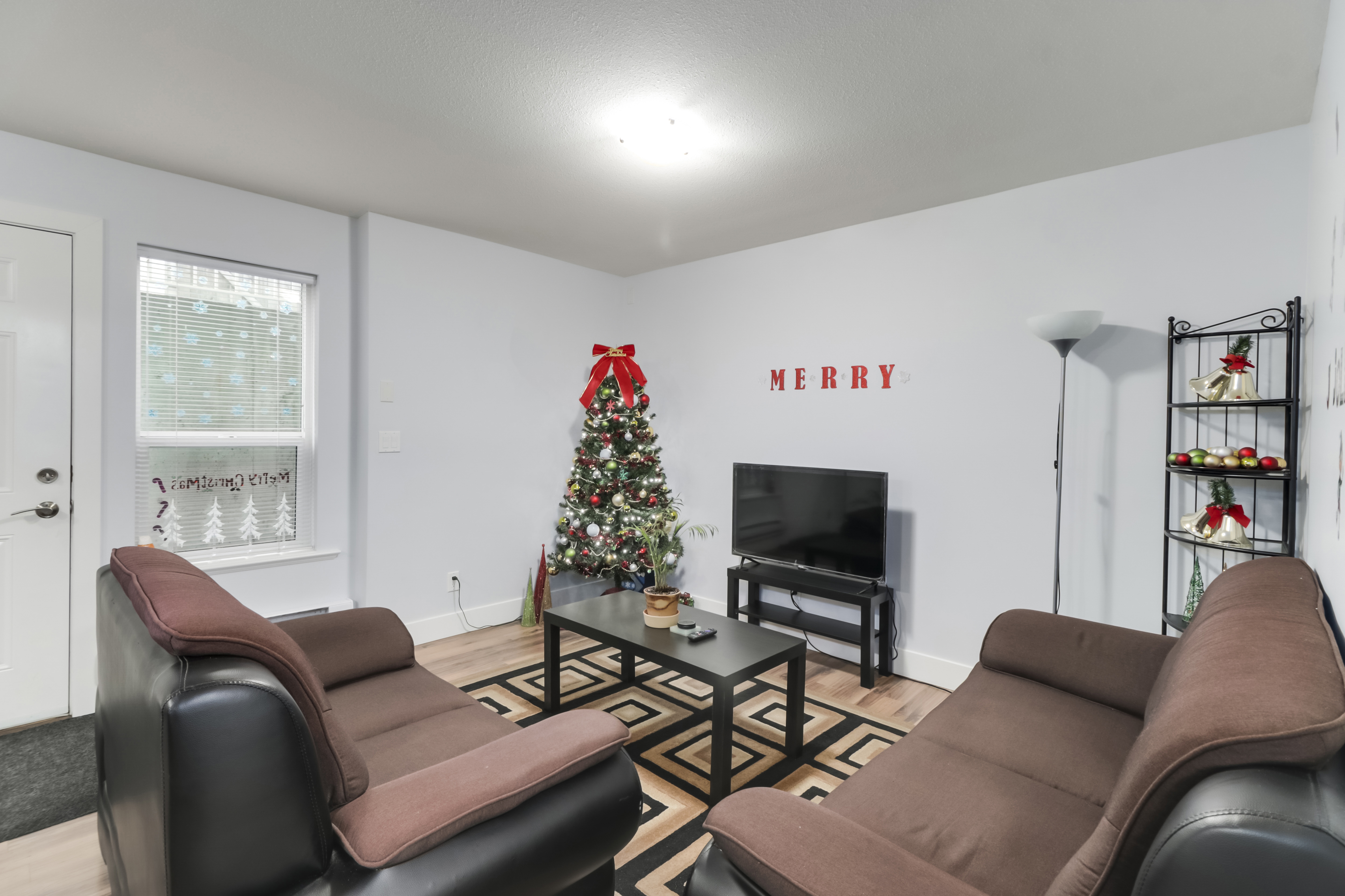 6679 193 STREET 15