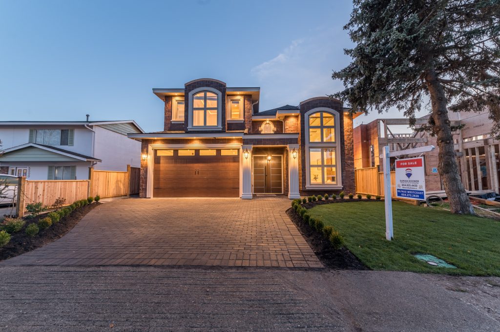 3280 BLUNDELL ROAD