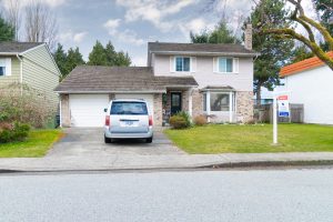 10911 ROSELAND GATE