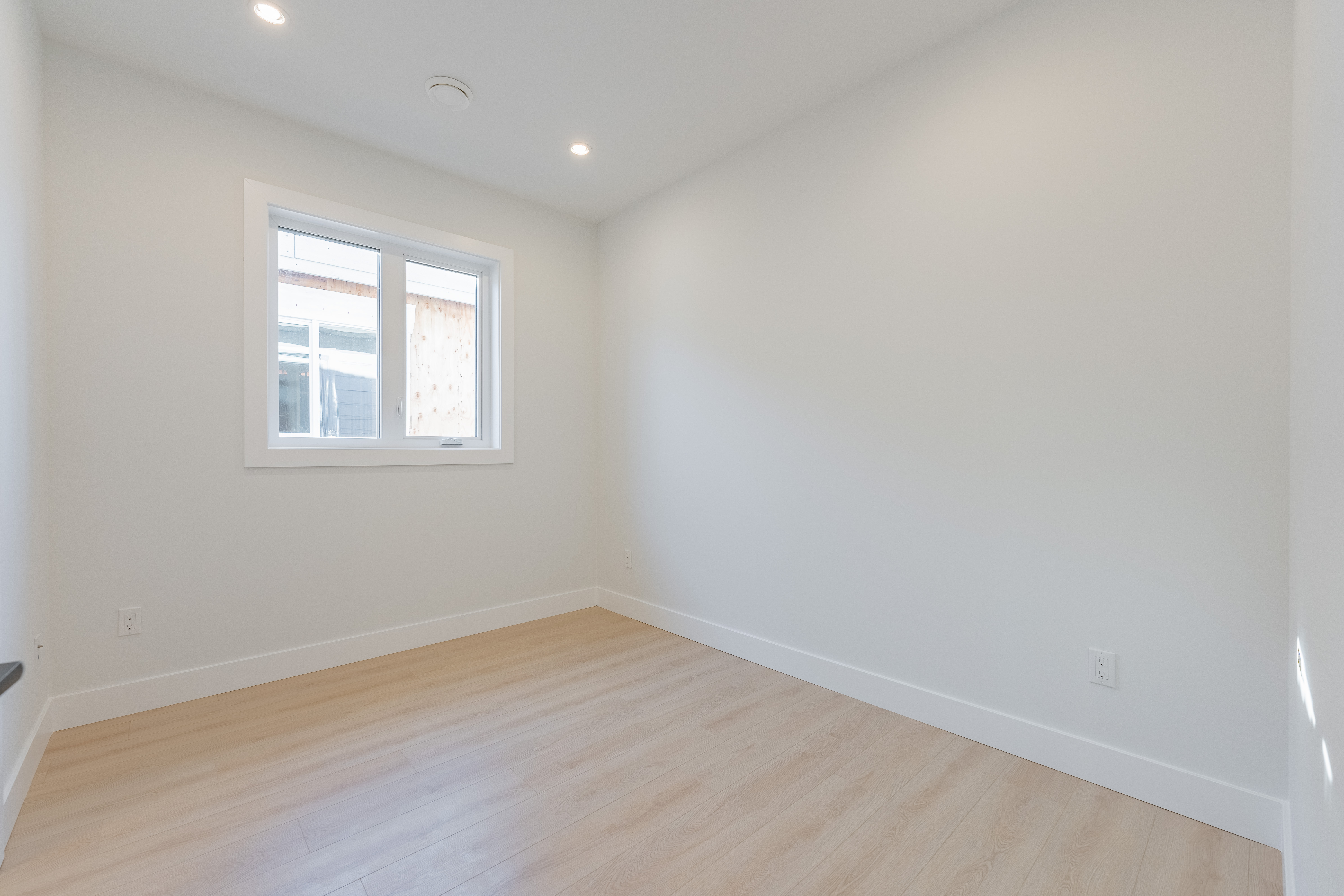 8431 NO 1 ROAD 18
