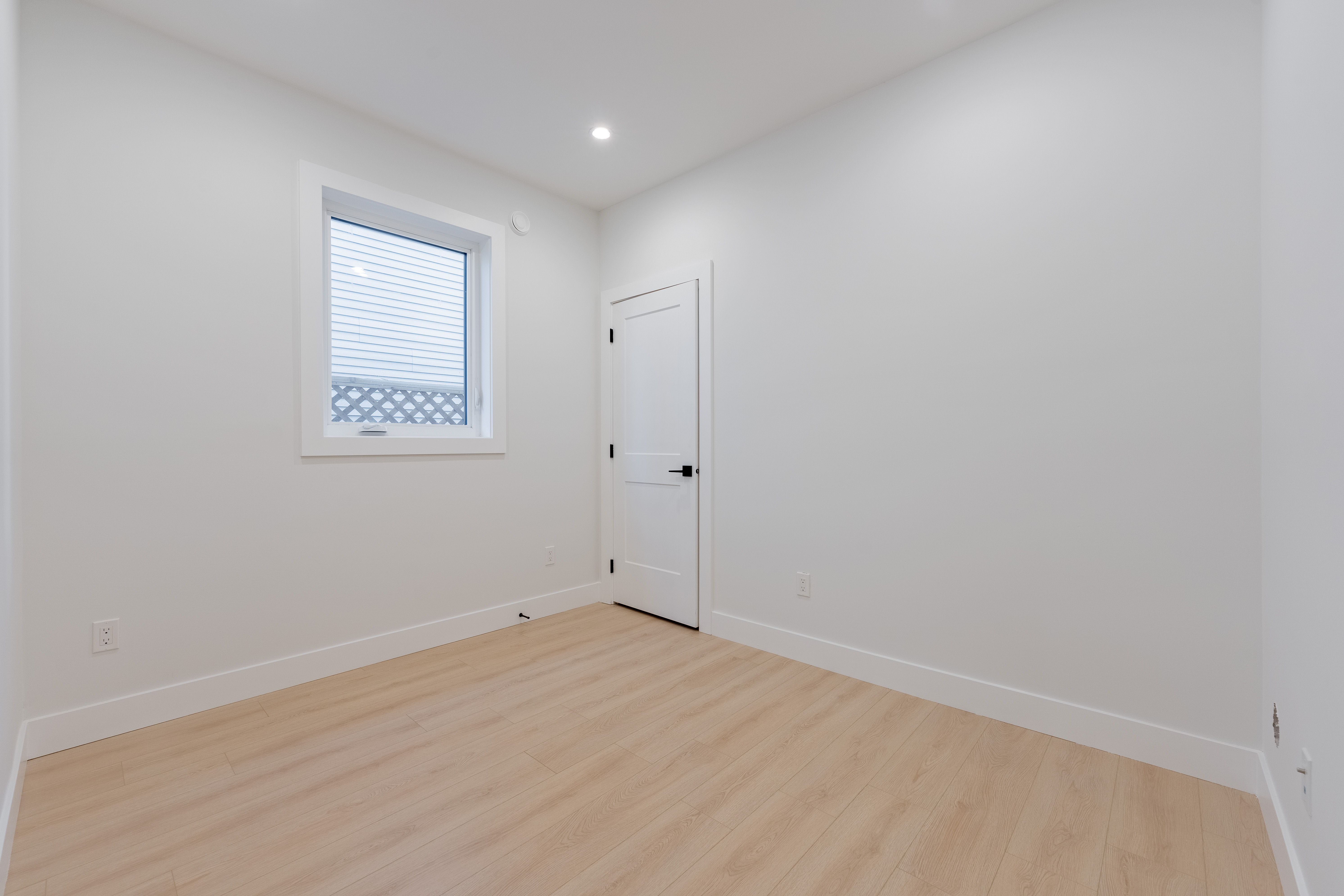 8431 NO 1 ROAD 21