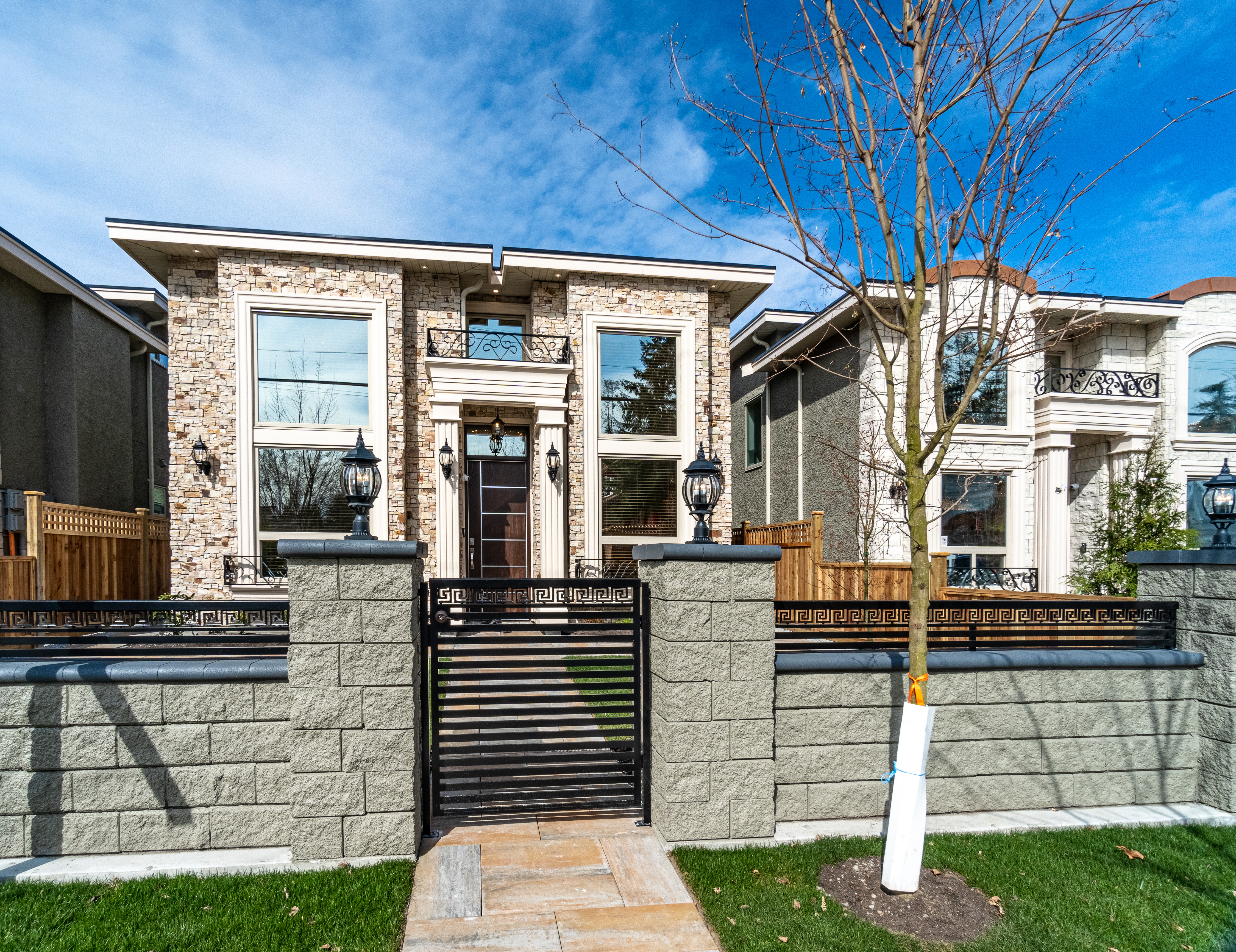 9075 STEVESTON HIGHWAY 2