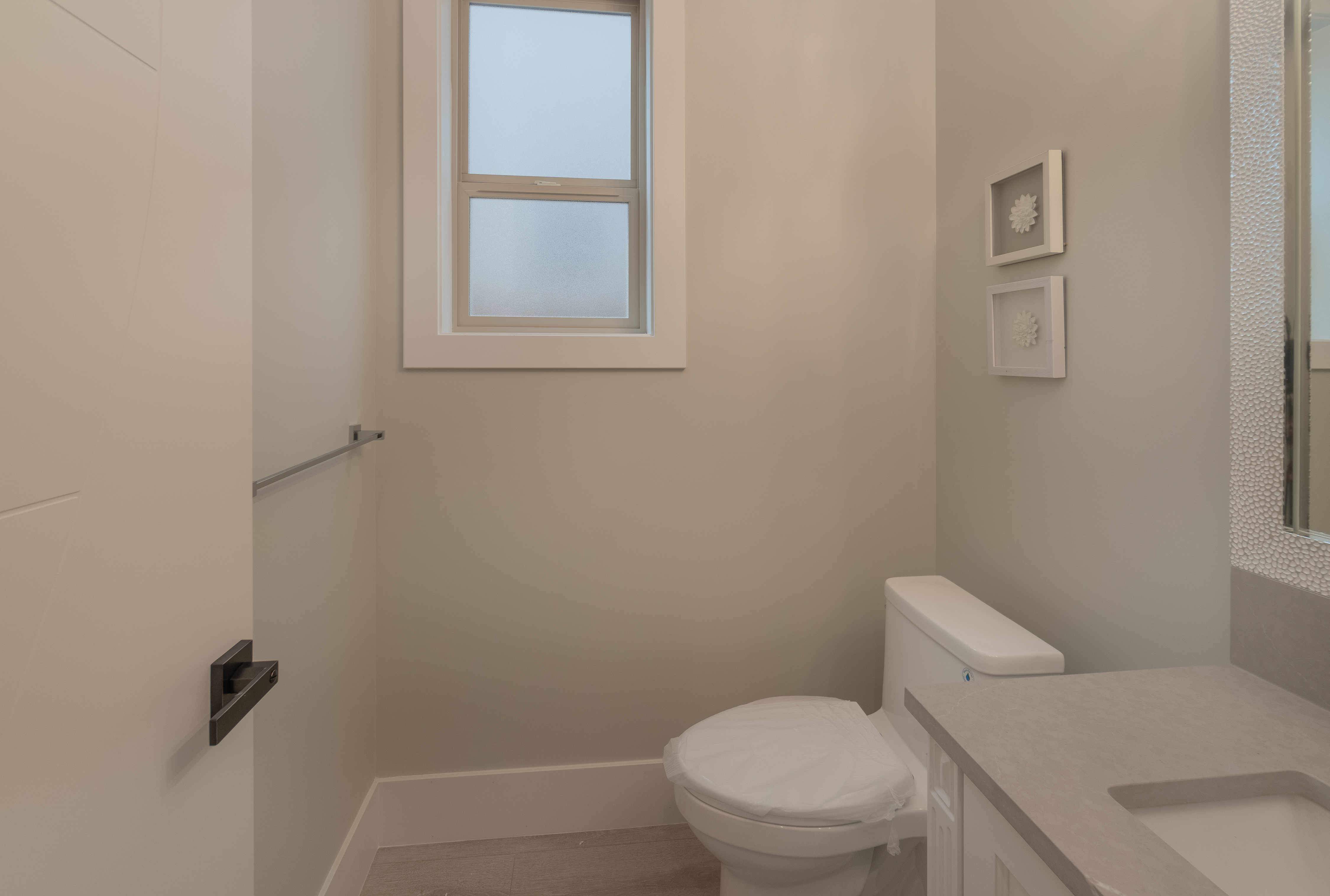 9055 STEVESTON HIGHWAY 17