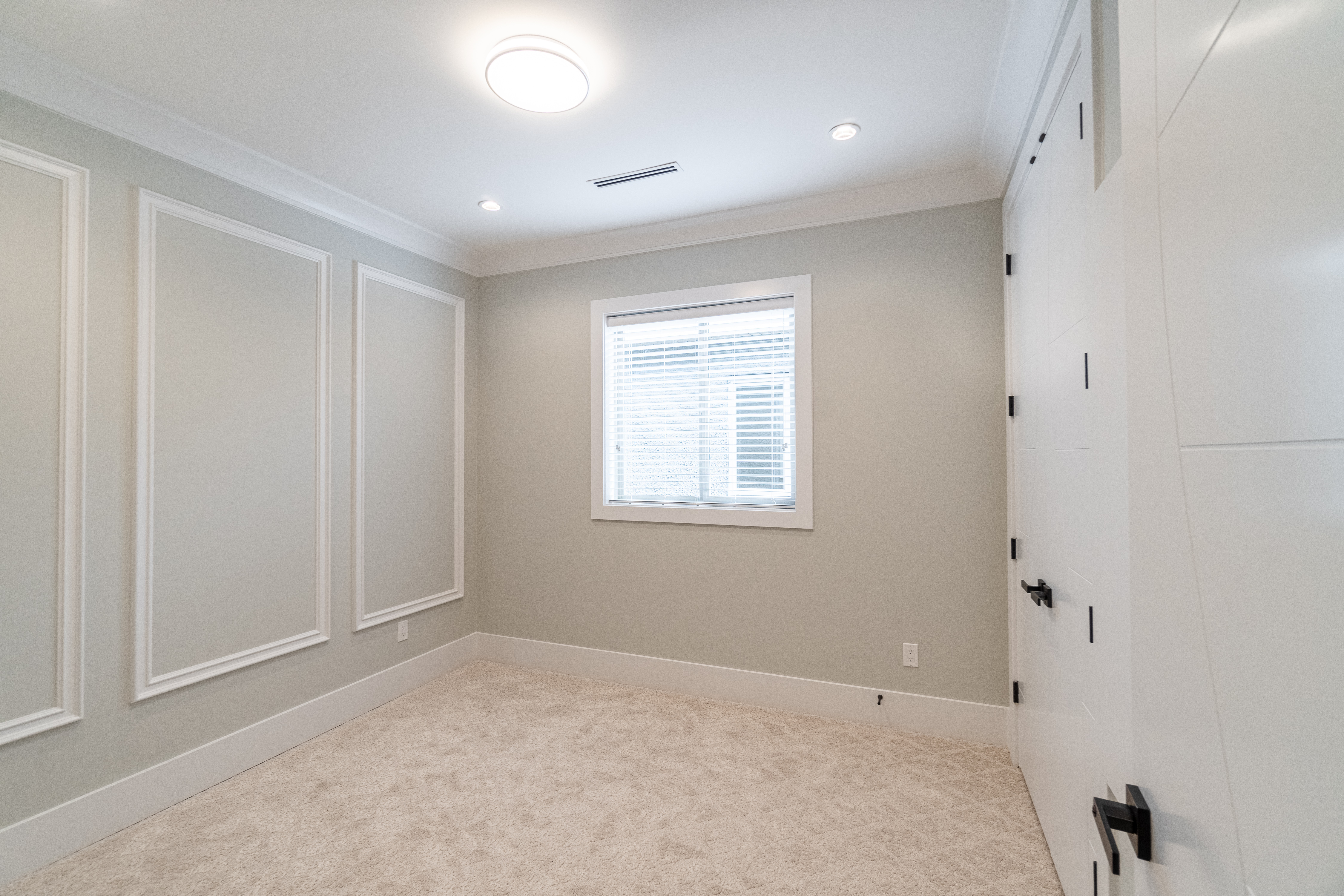 9051 STEVESTON HIGHWAY 22