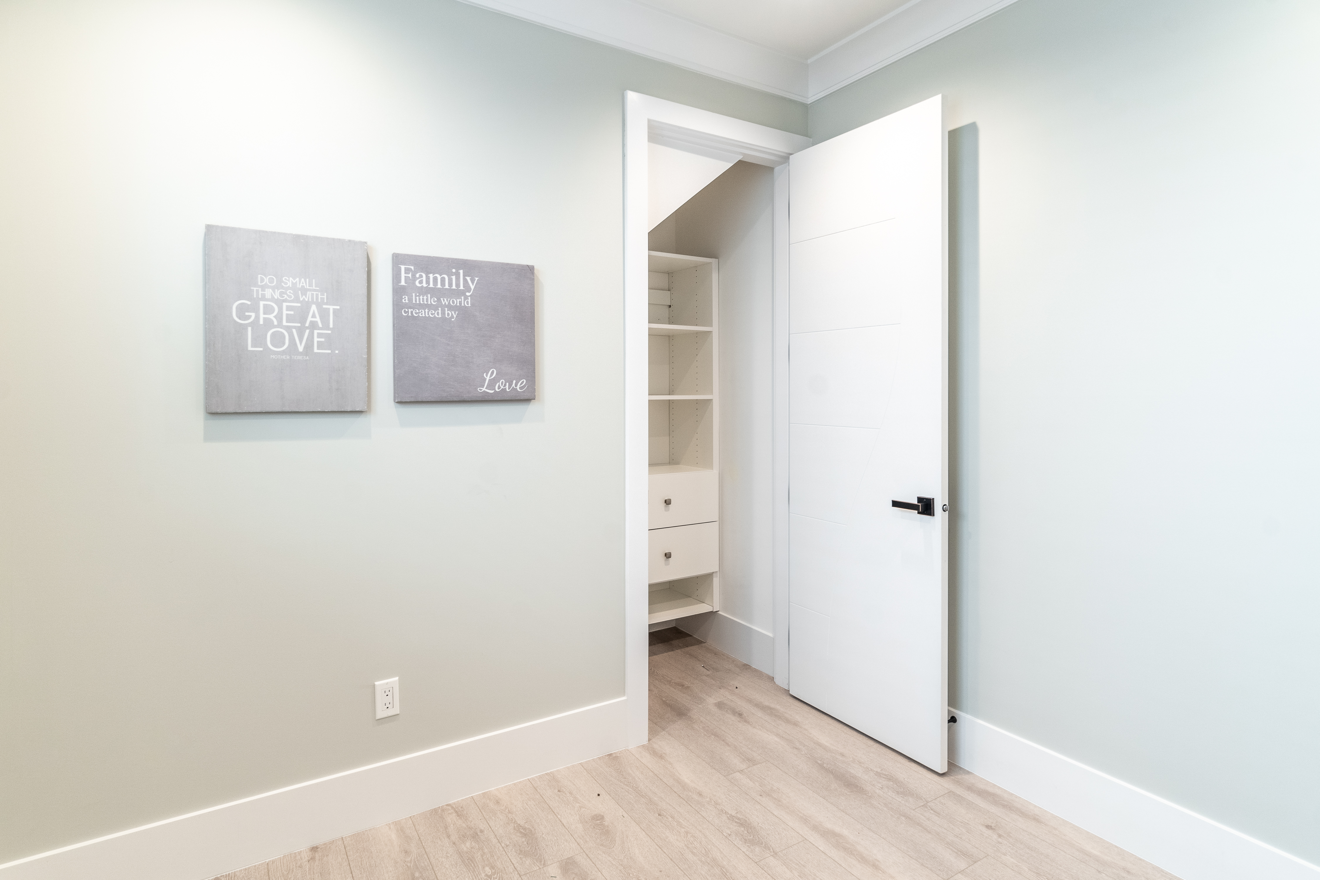9051 STEVESTON HIGHWAY 31