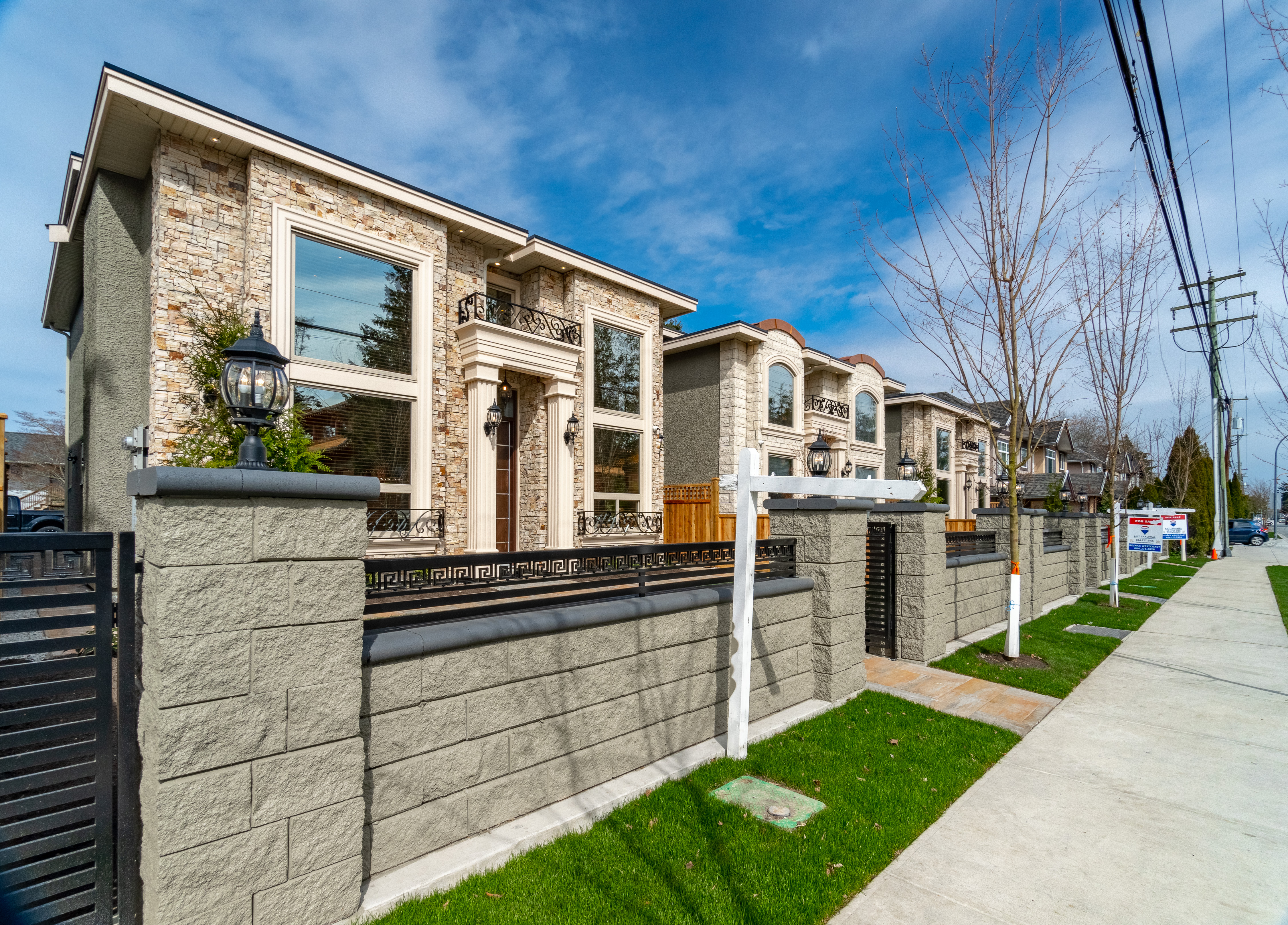 9055 STEVESTON HIGHWAY 4