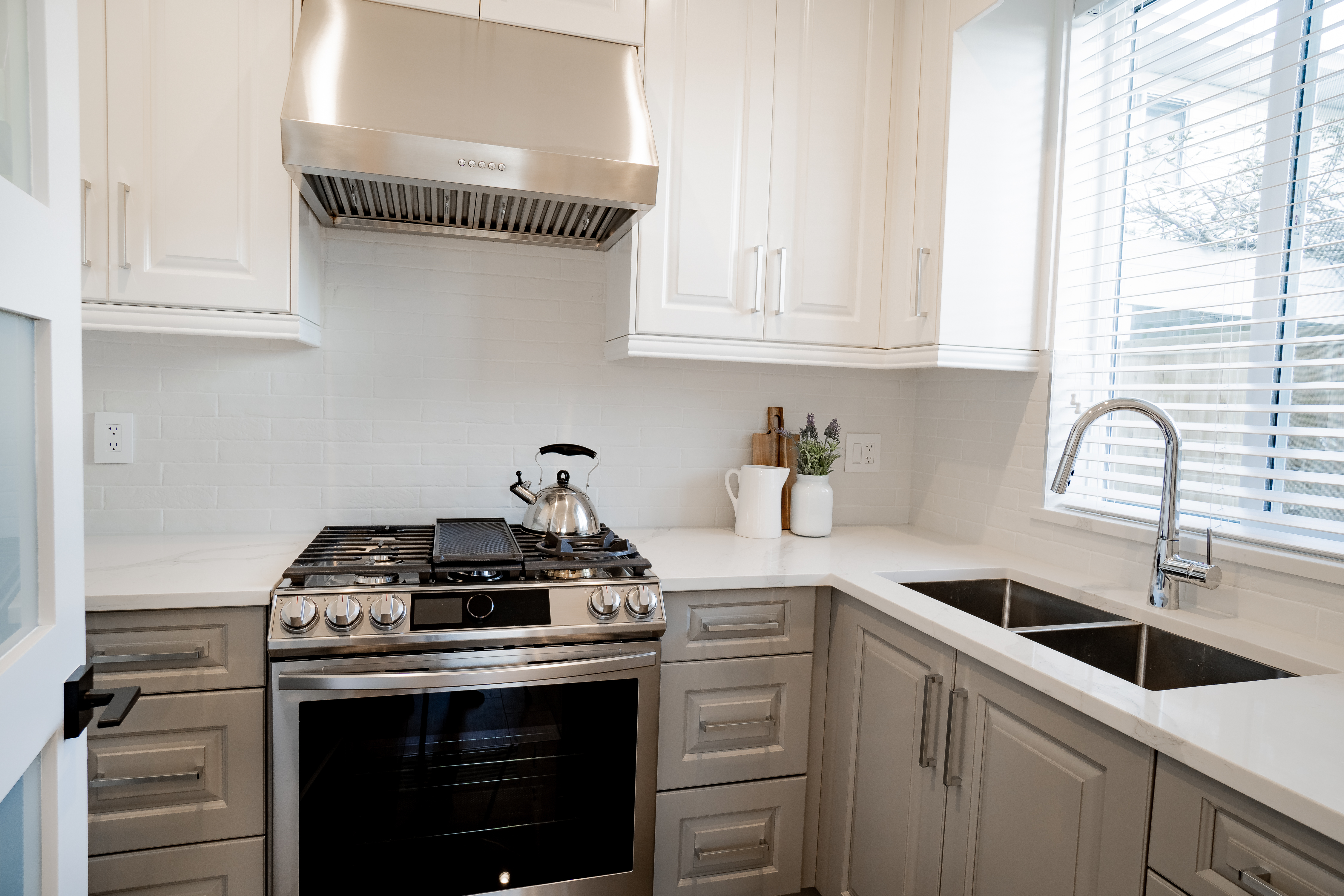 3666 HUNT STREET 14