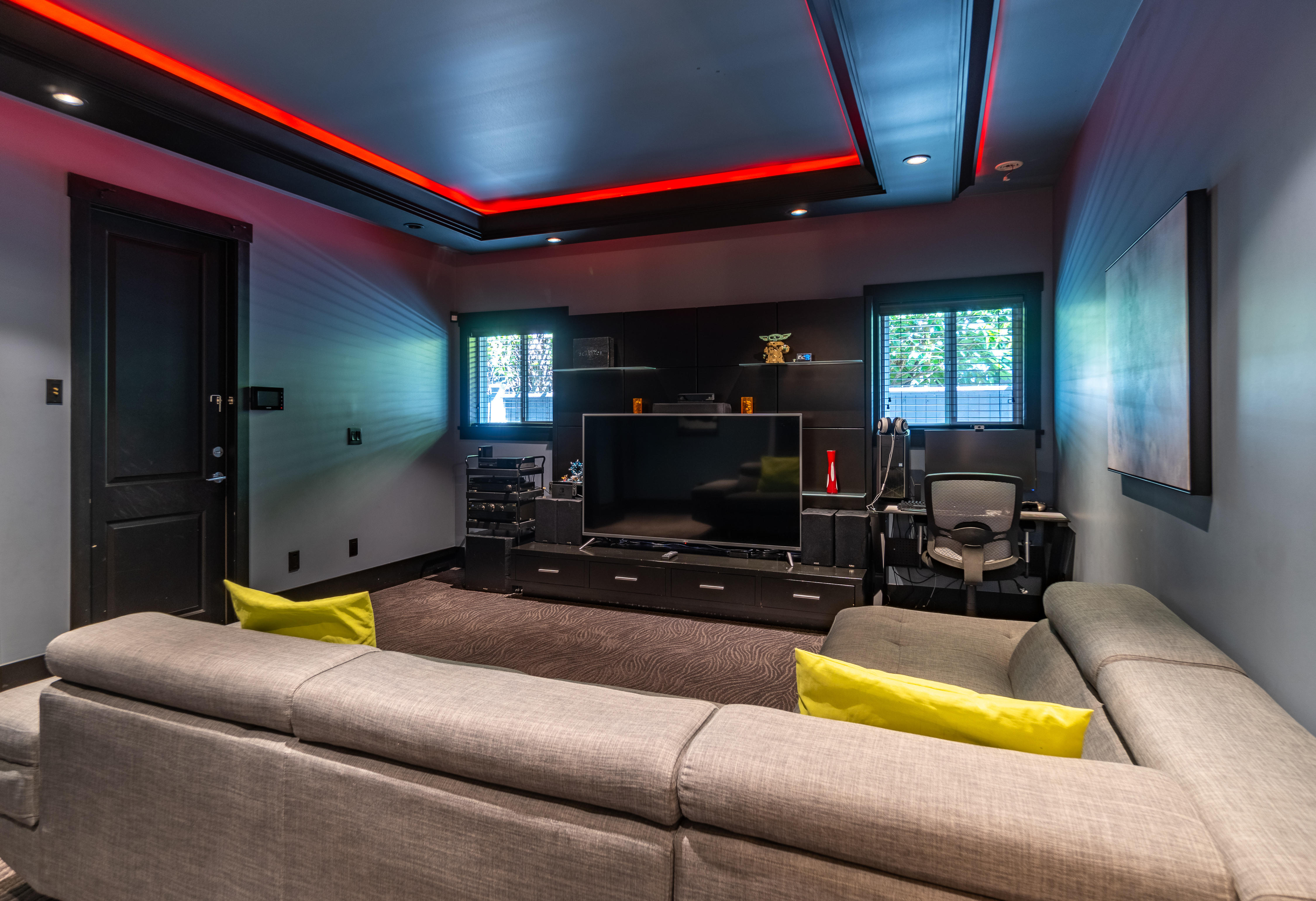 10511 BIRD ROAD 29
