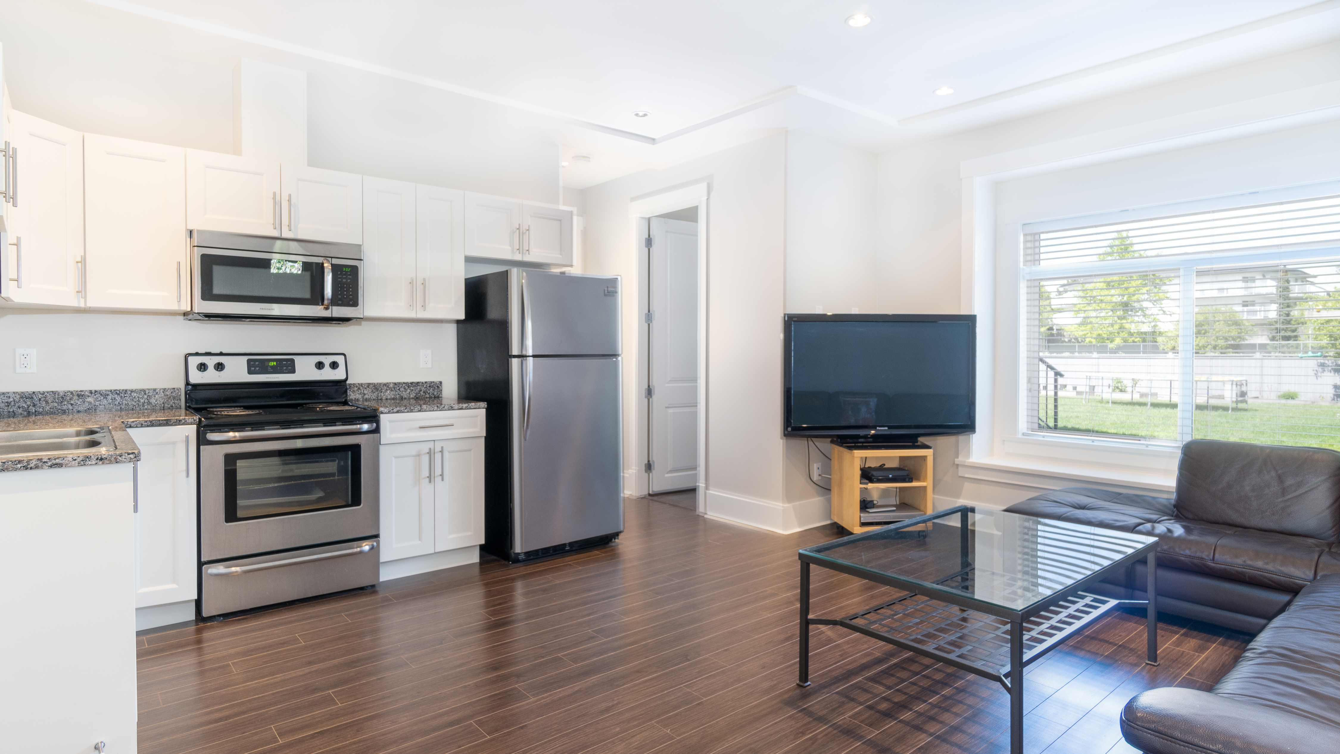10511 BIRD ROAD 32