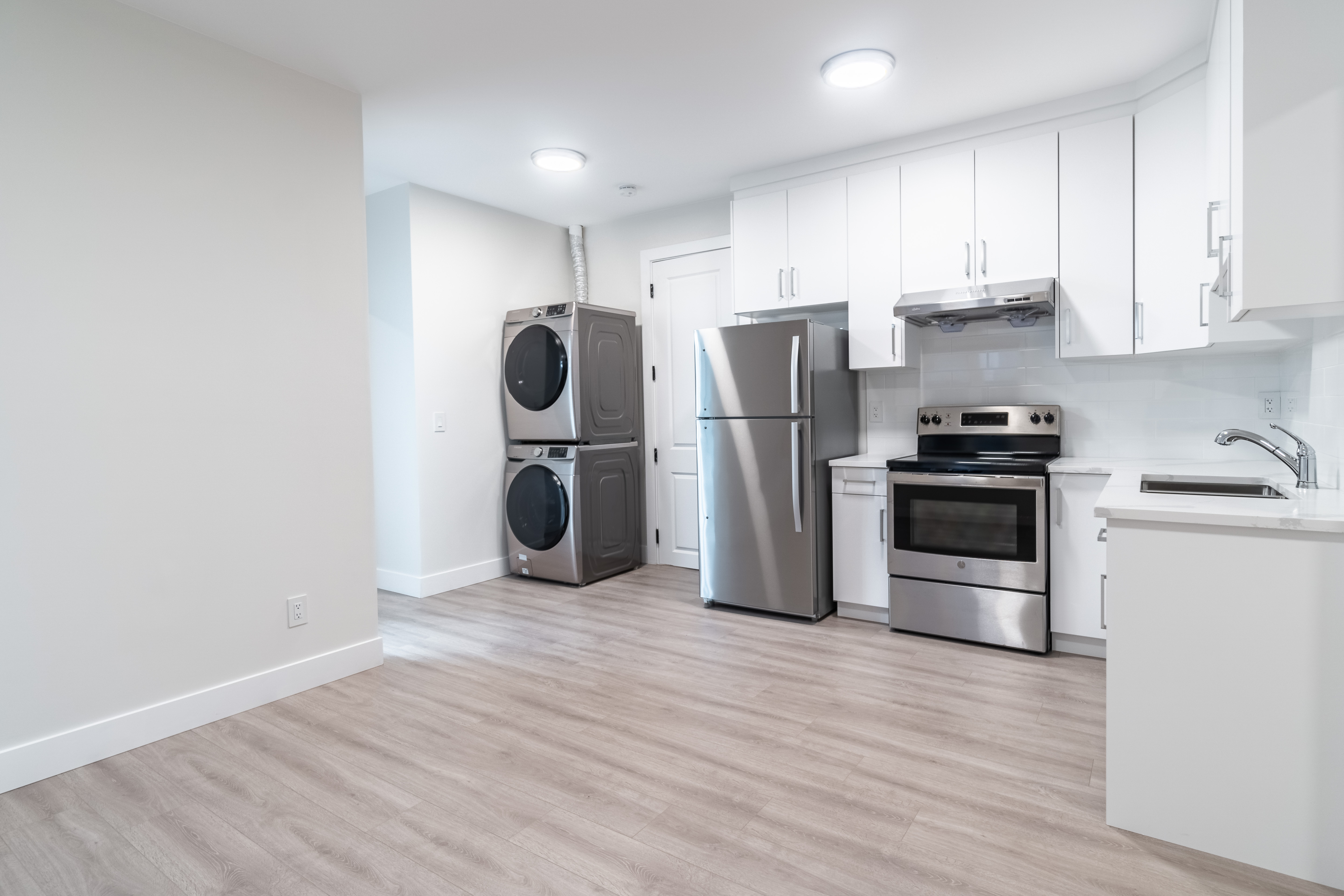 2280 Mclennan Ave 27