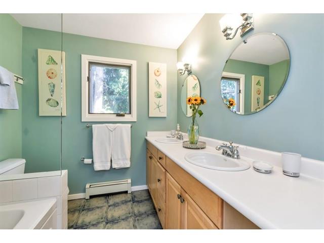 2120 Douglas Crescent, Richmond, BC 26