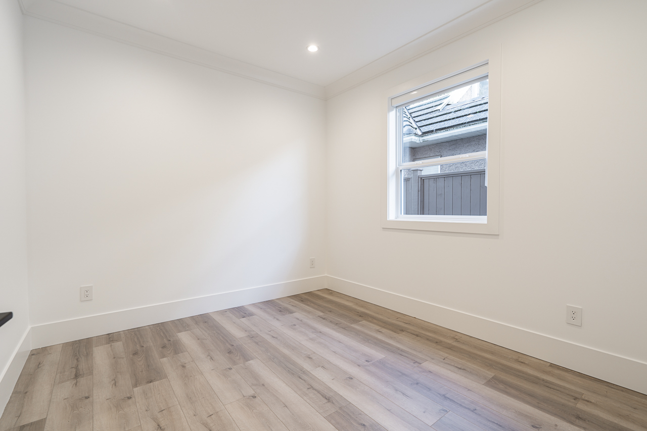 3522 Lockhart Road 27