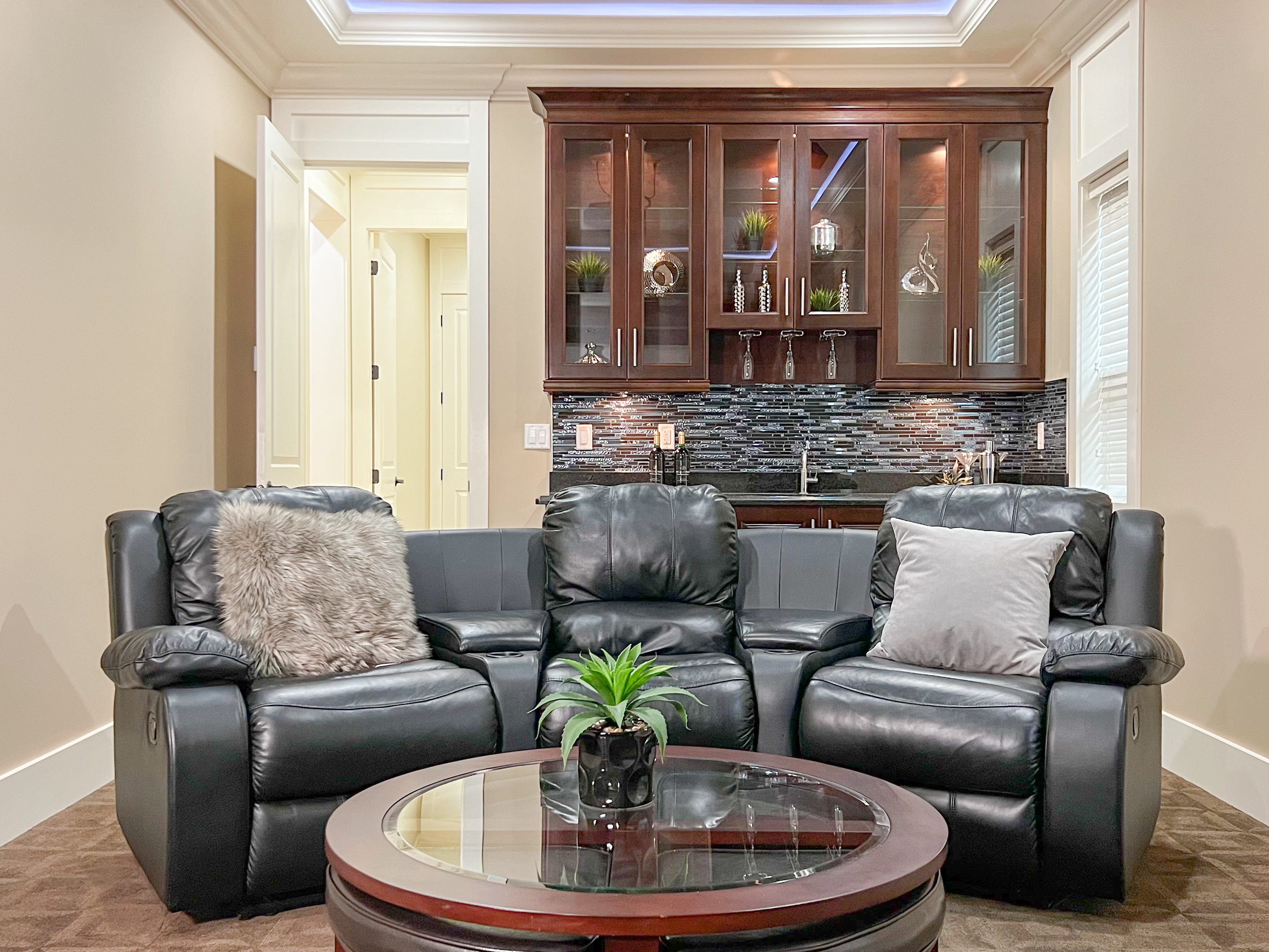 5651 CATHAY ROAD 22