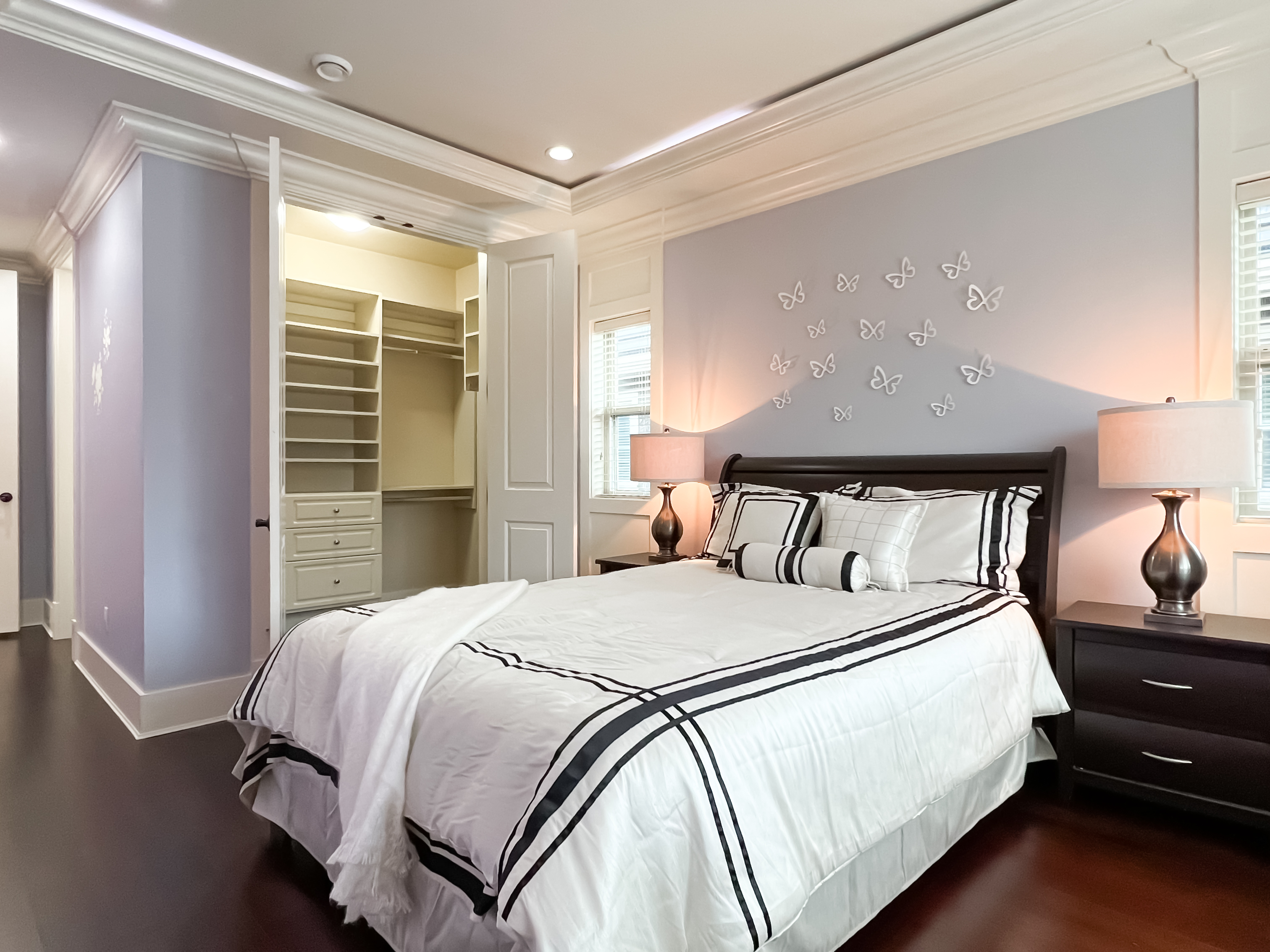 5651 CATHAY ROAD 40