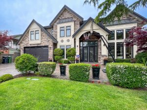 5571 Clearwater Dr Richmond