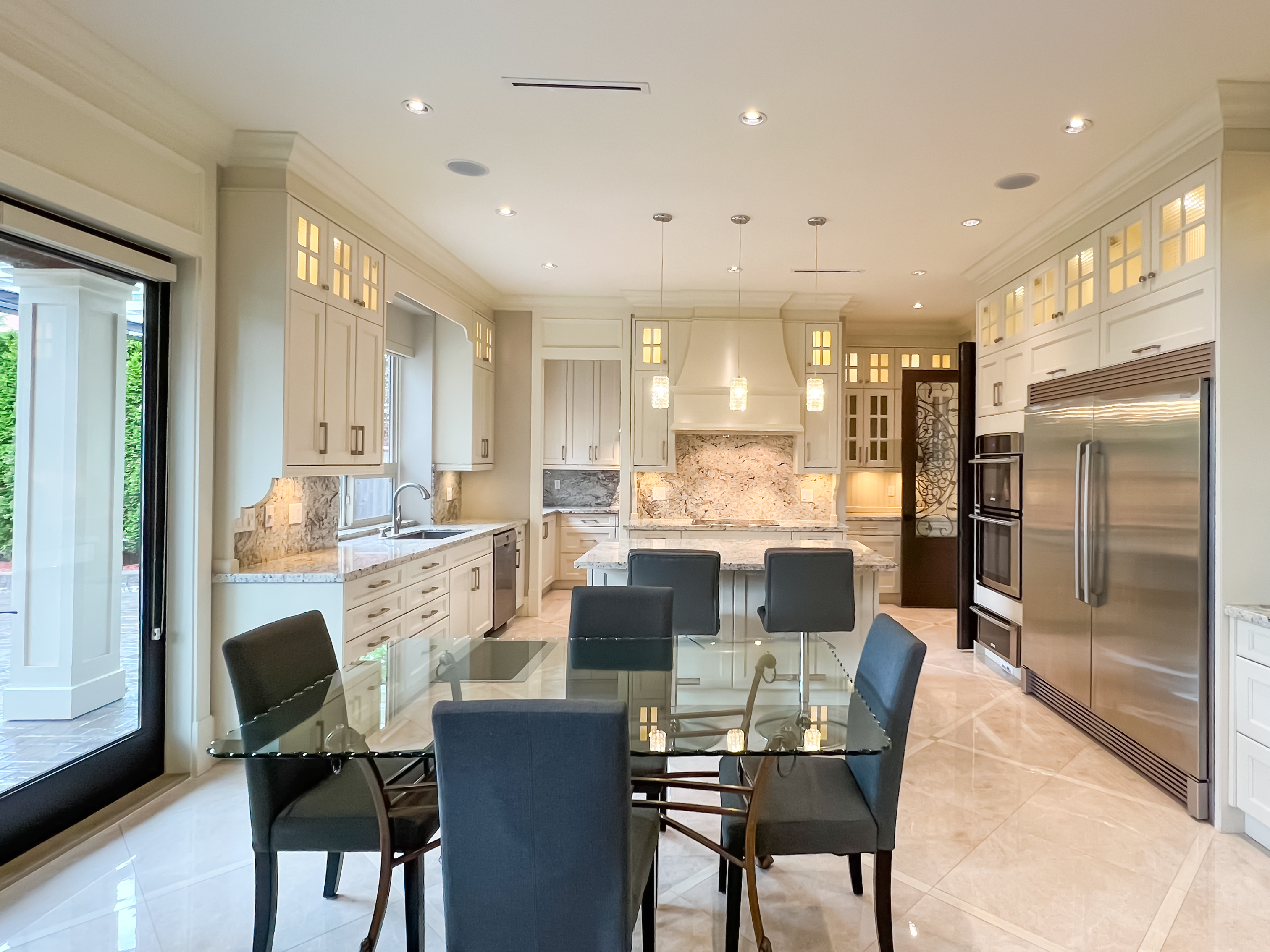 5571 Clearwater Dr Richmond 11