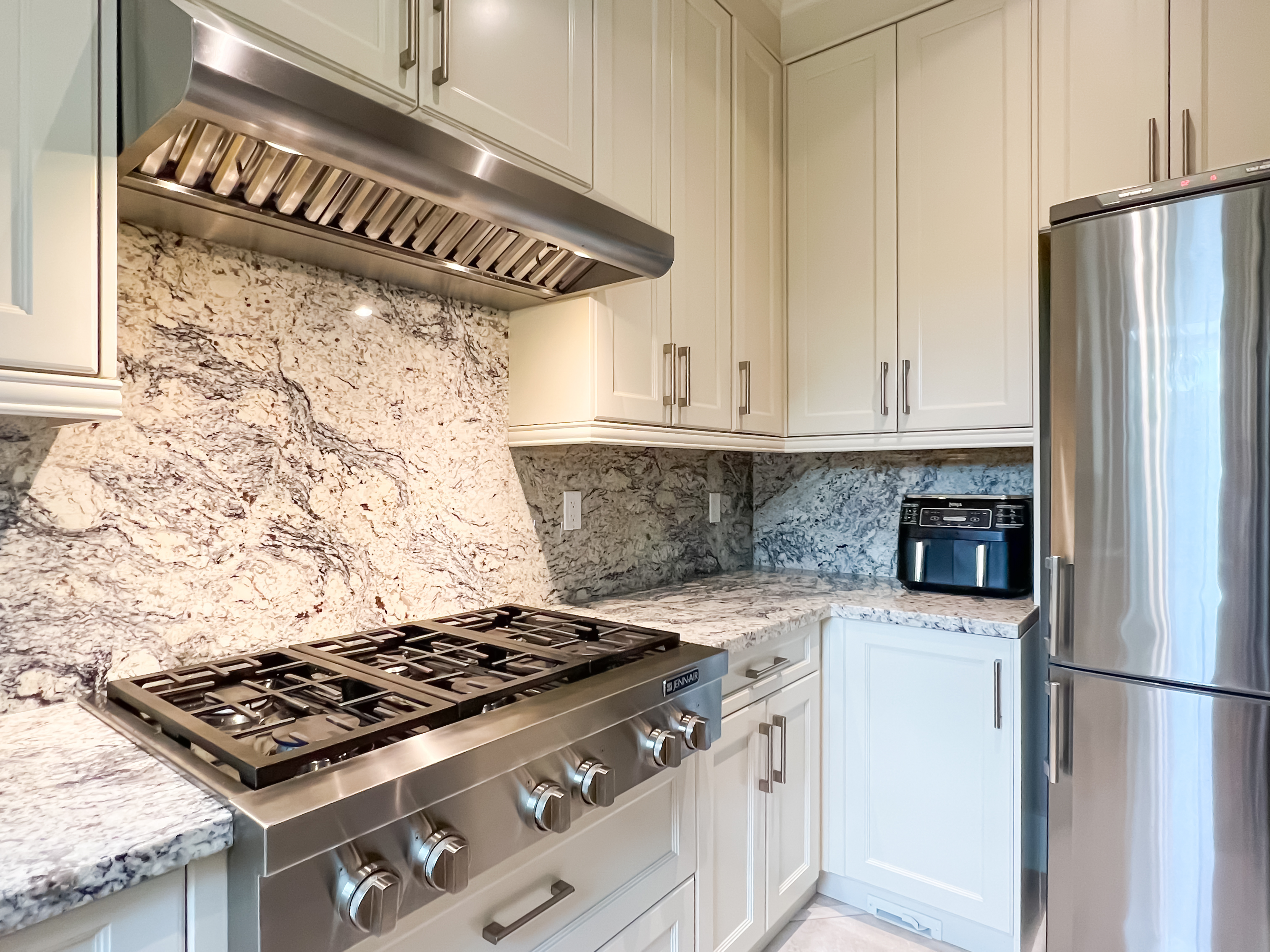 5571 Clearwater Dr Richmond 13