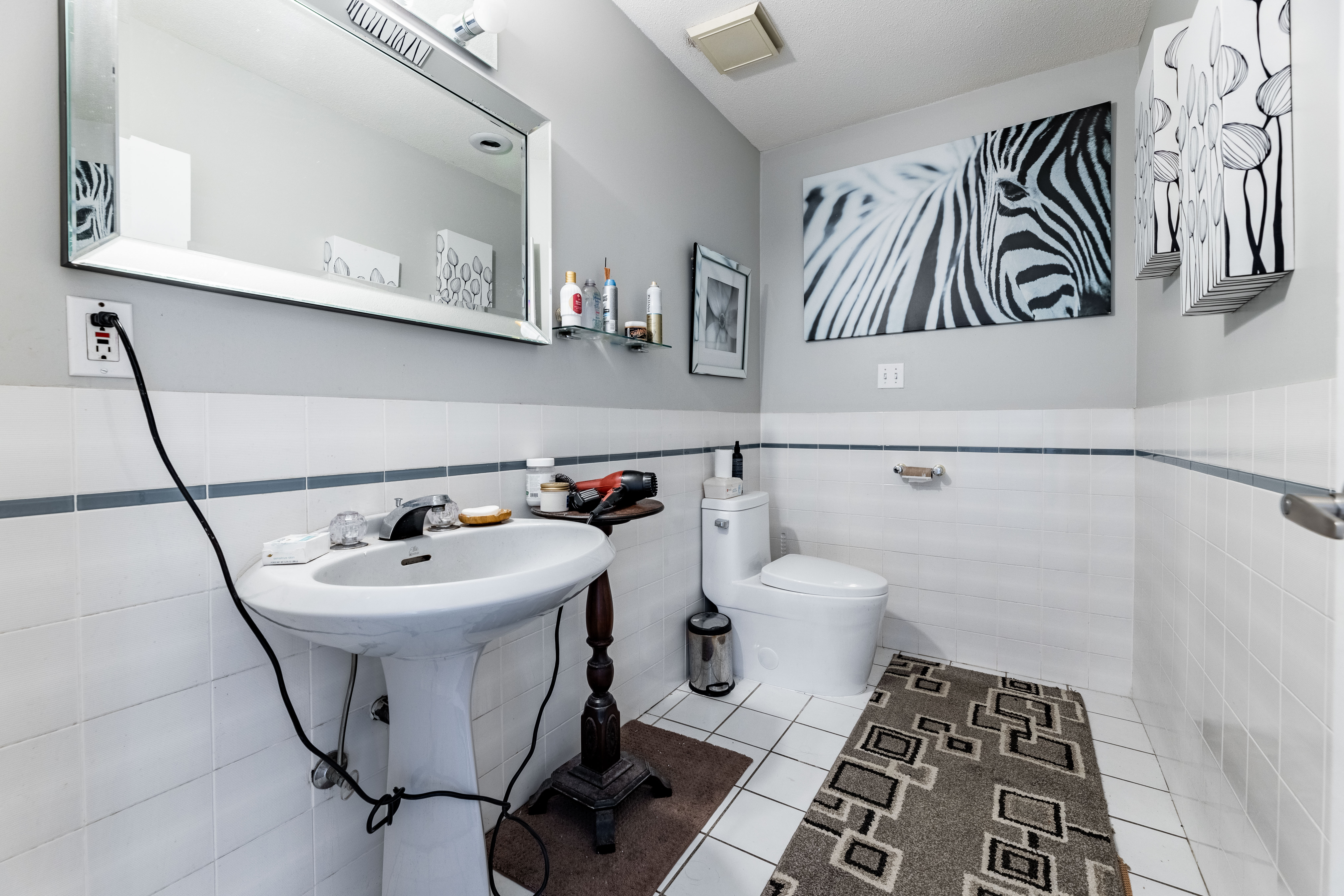 10511 Caithcart Road Richmond 14